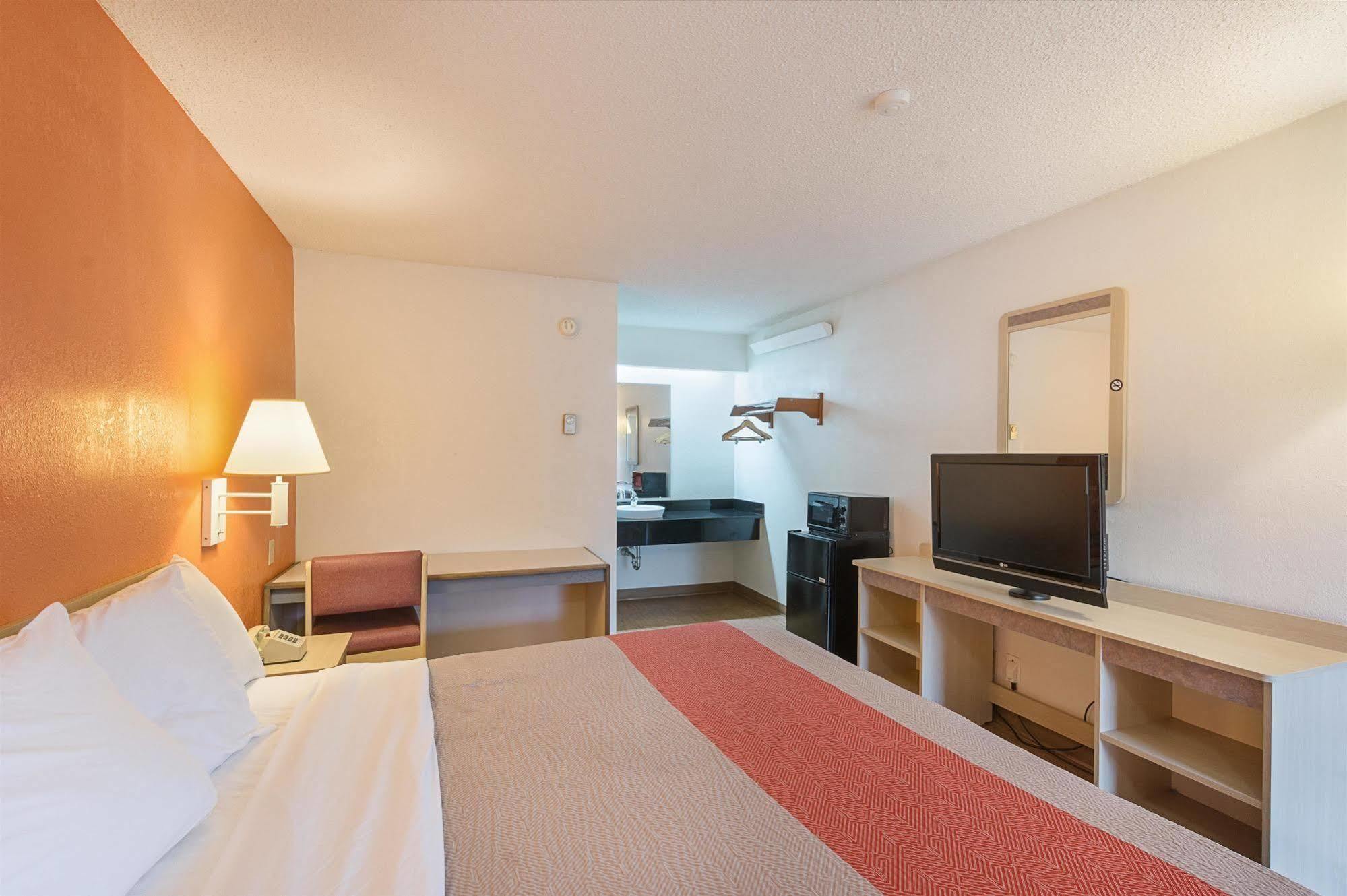 Motel 6-Charlotte, Nc - Coliseum Ngoại thất bức ảnh
